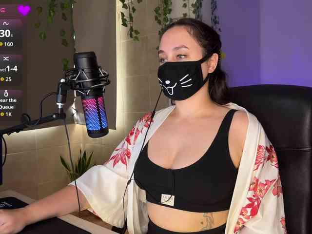 YourSweetPeach webcam