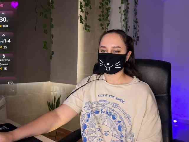 YourSweetPeach webcam