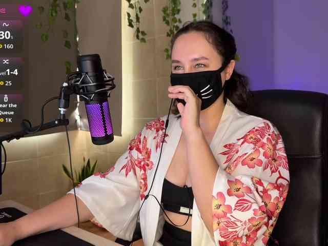 YourSweetPeach webcam
