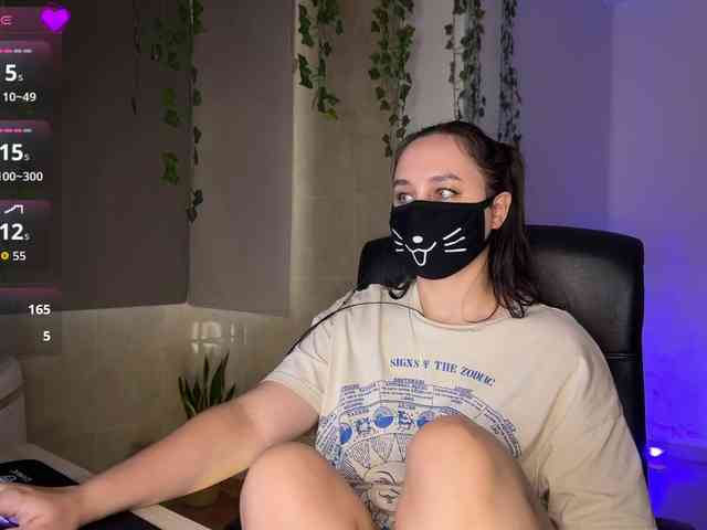 YourSweetPeach webcam