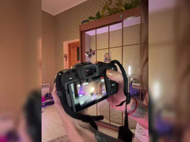 MilashaNyasha's BongaCams show and profile