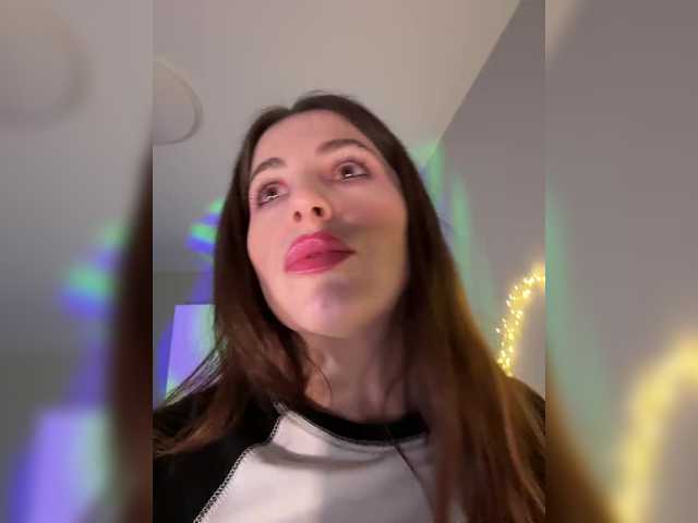 MilashaNyasha's BongaCams show and profile