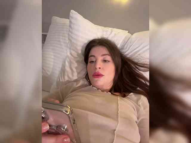 MilashaNyasha webcam