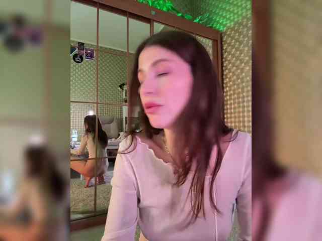 MilashaNyasha webcam