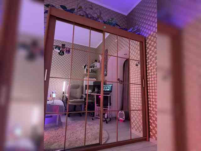 MilashaNyasha webcam