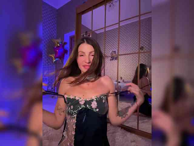 MilashaNyasha webcam
