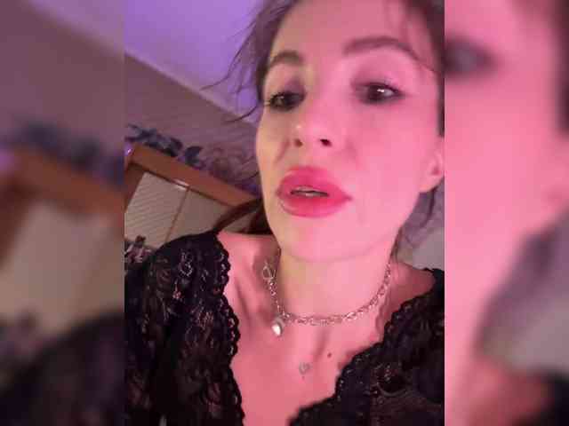 MilashaNyasha webcam