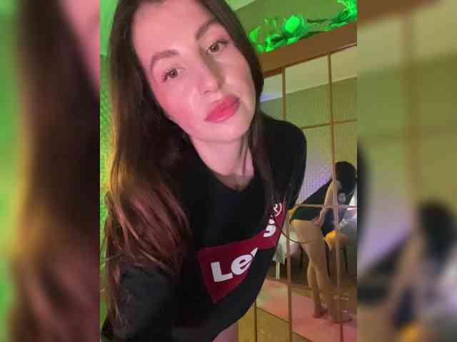 MilashaNyasha webcam