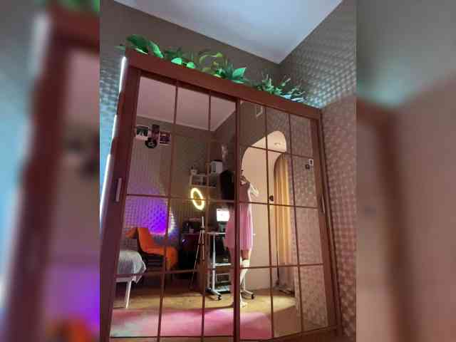 MilashaNyasha webcam