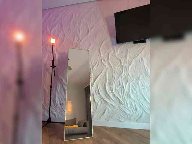 MilashaNyasha webcam