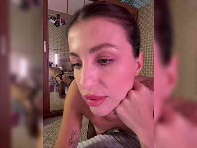 MilashaNyasha webcam