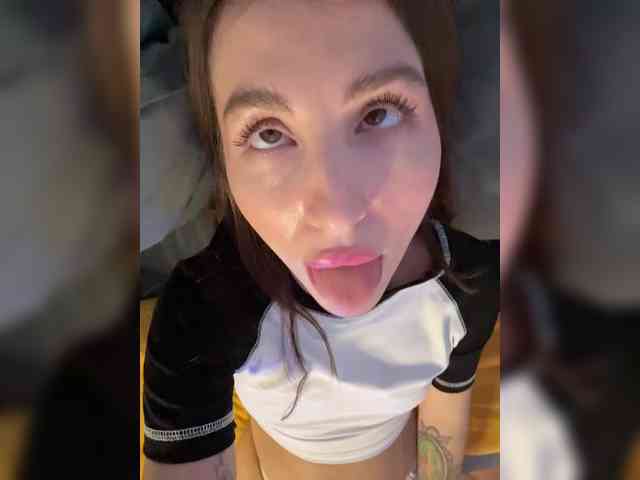 MilashaNyasha webcam