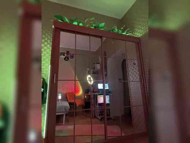 MilashaNyasha webcam