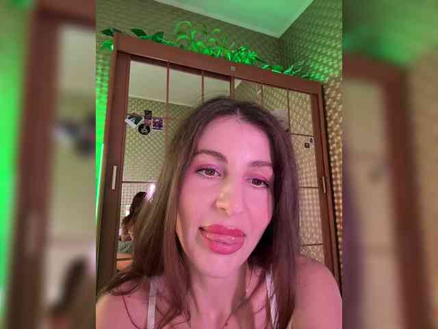 MilashaNyasha webcam