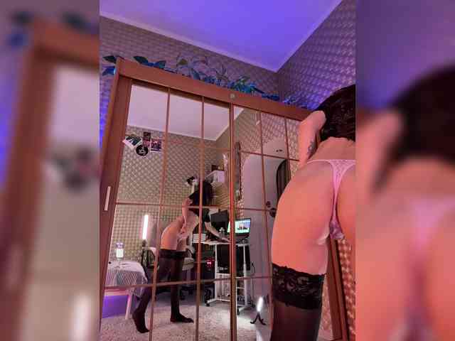 MilashaNyasha webcam