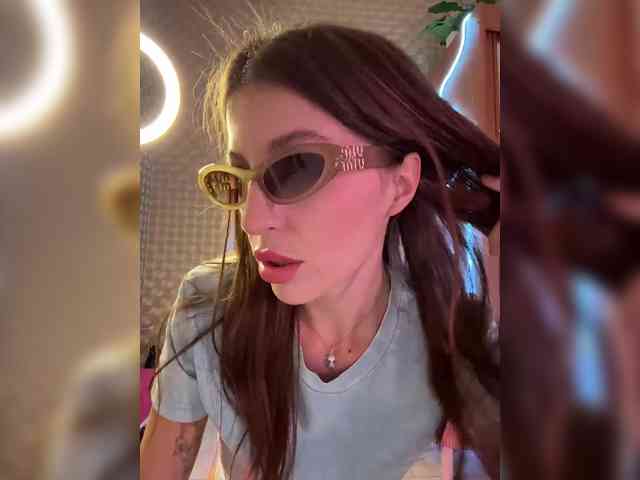 MilashaNyasha webcam