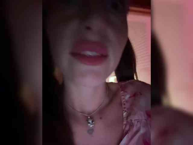 MilashaNyasha webcam