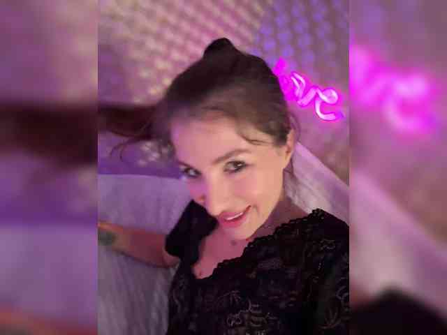 MilashaNyasha webcam