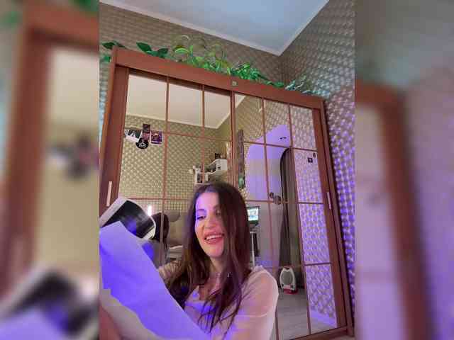 MilashaNyasha webcam