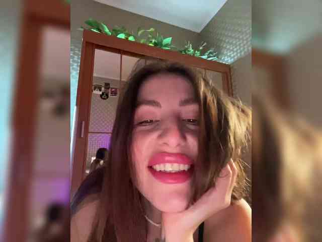 MilashaNyasha webcam