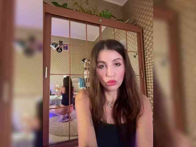 MilashaNyasha webcam