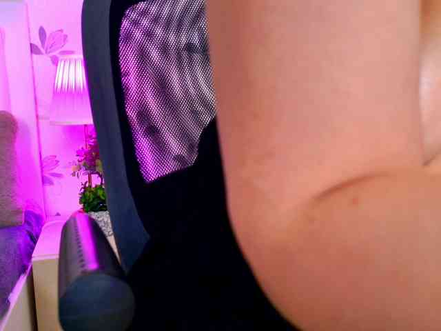 bewitchingeva webcam