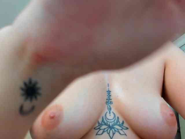 bewitchingeva webcam