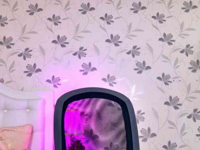 bewitchingeva webcam