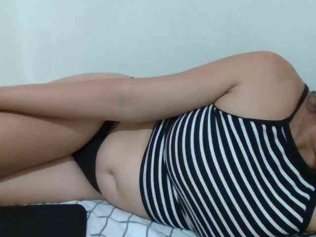 LovelyLadyLynxxx webcam