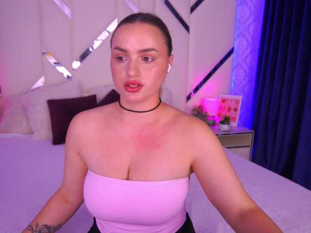  FloraGreys chat room