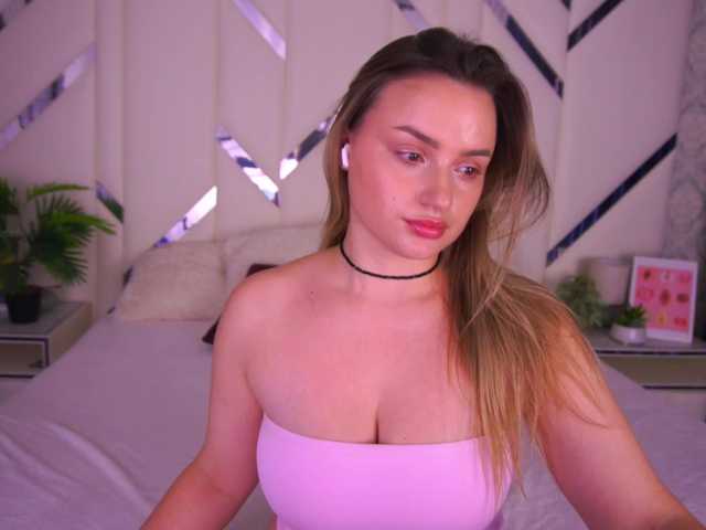  FloraGreys chat room