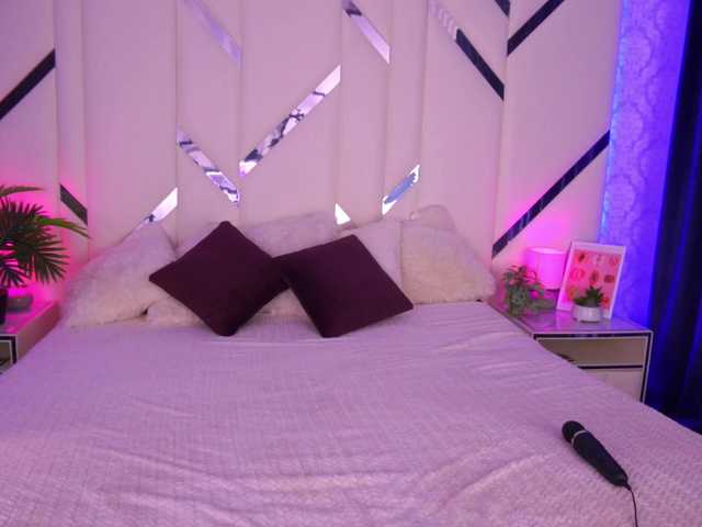 FloraGreys from BongaCams is Freechat