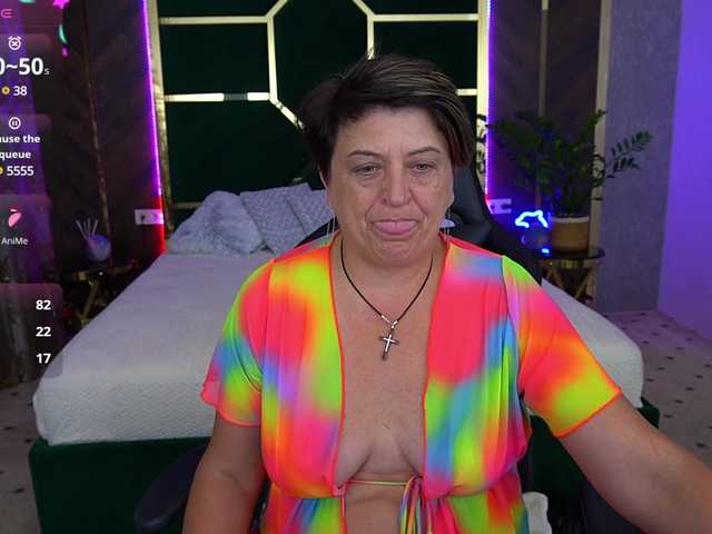  MilaMils chat room