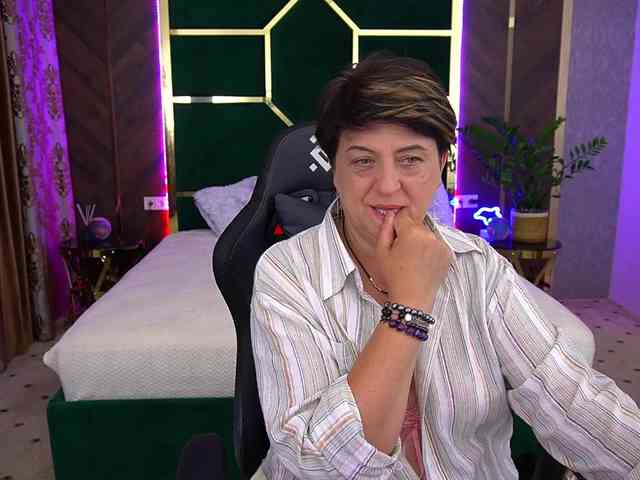 MilaMils webcam