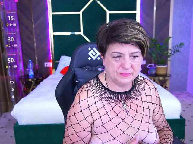 MilaMils webcam