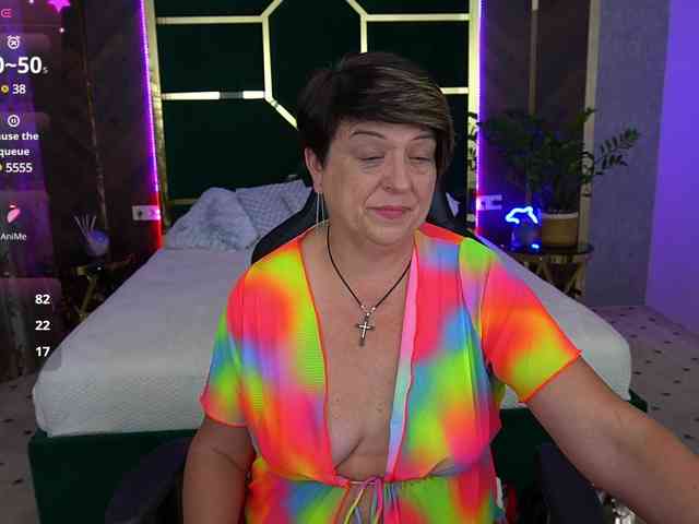 MilaMils webcam