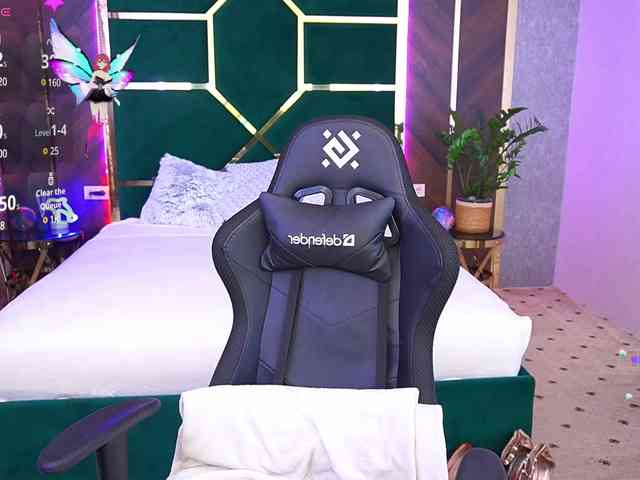 MilaMils webcam