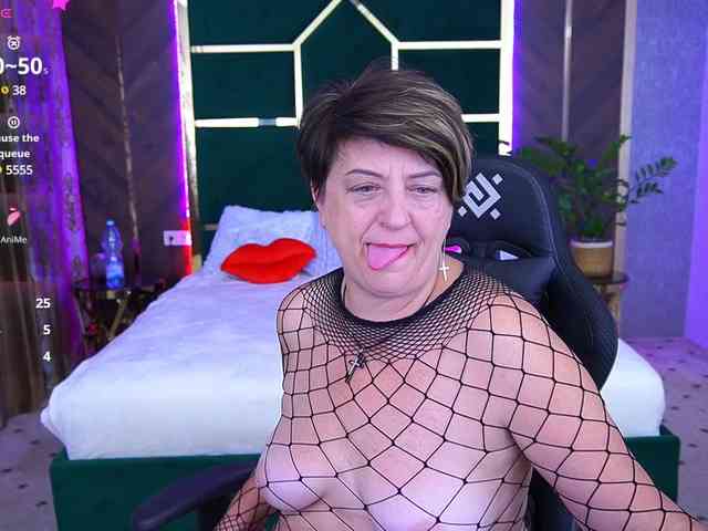 MilaMils webcam