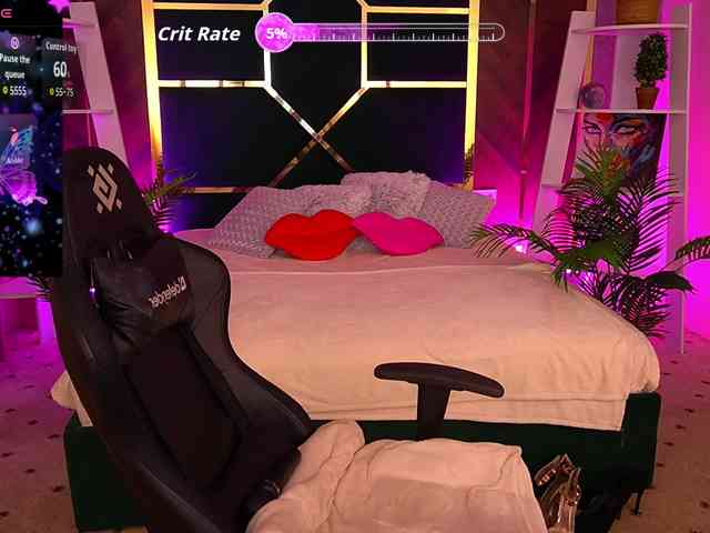 MilaMils webcam