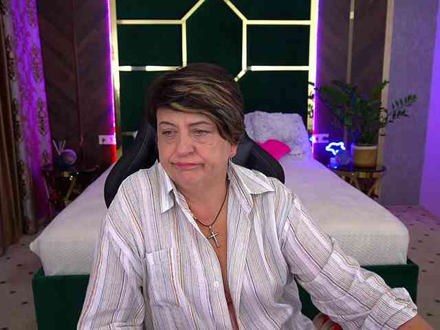 MilaMils webcam
