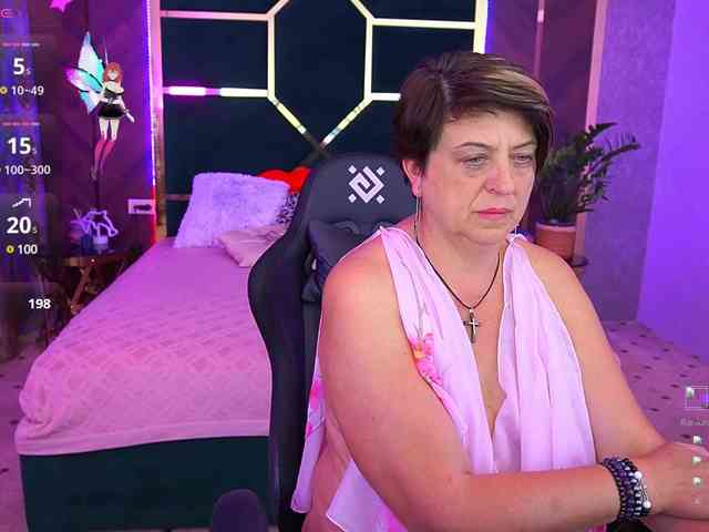 MilaMils webcam