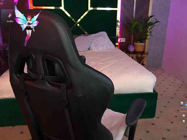 adult live cam MilaMils