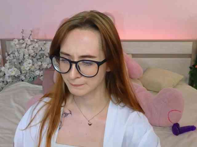 DarkLola webcam