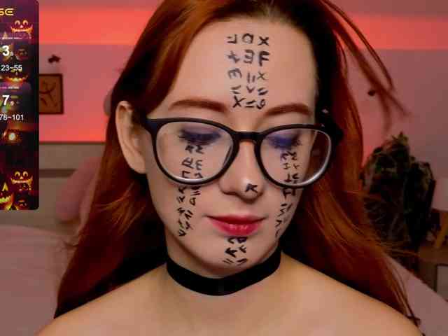 DarkLola webcam