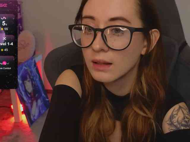 DarkLola webcam