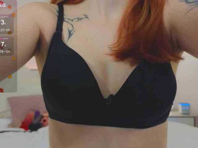 DarkLola webcam
