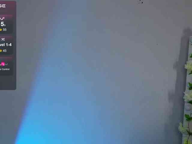 DarkLola webcam