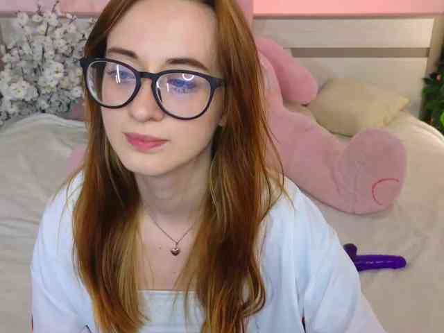 DarkLola webcam