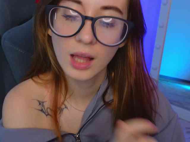 DarkLola webcam