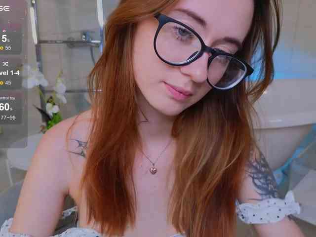DarkLola webcam
